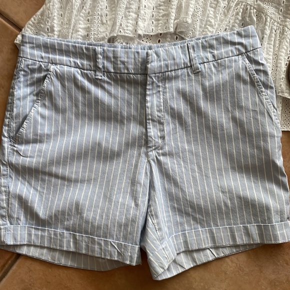 H&M LOGG Blue and White Pinstripe Shorts Cuffed Leg Cotton Size 8 - Picture 4 of 12